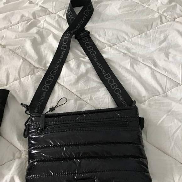 BCBG crossover bag - Picture 2 of 2